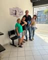 Cliente Rafael e família com seu filhote